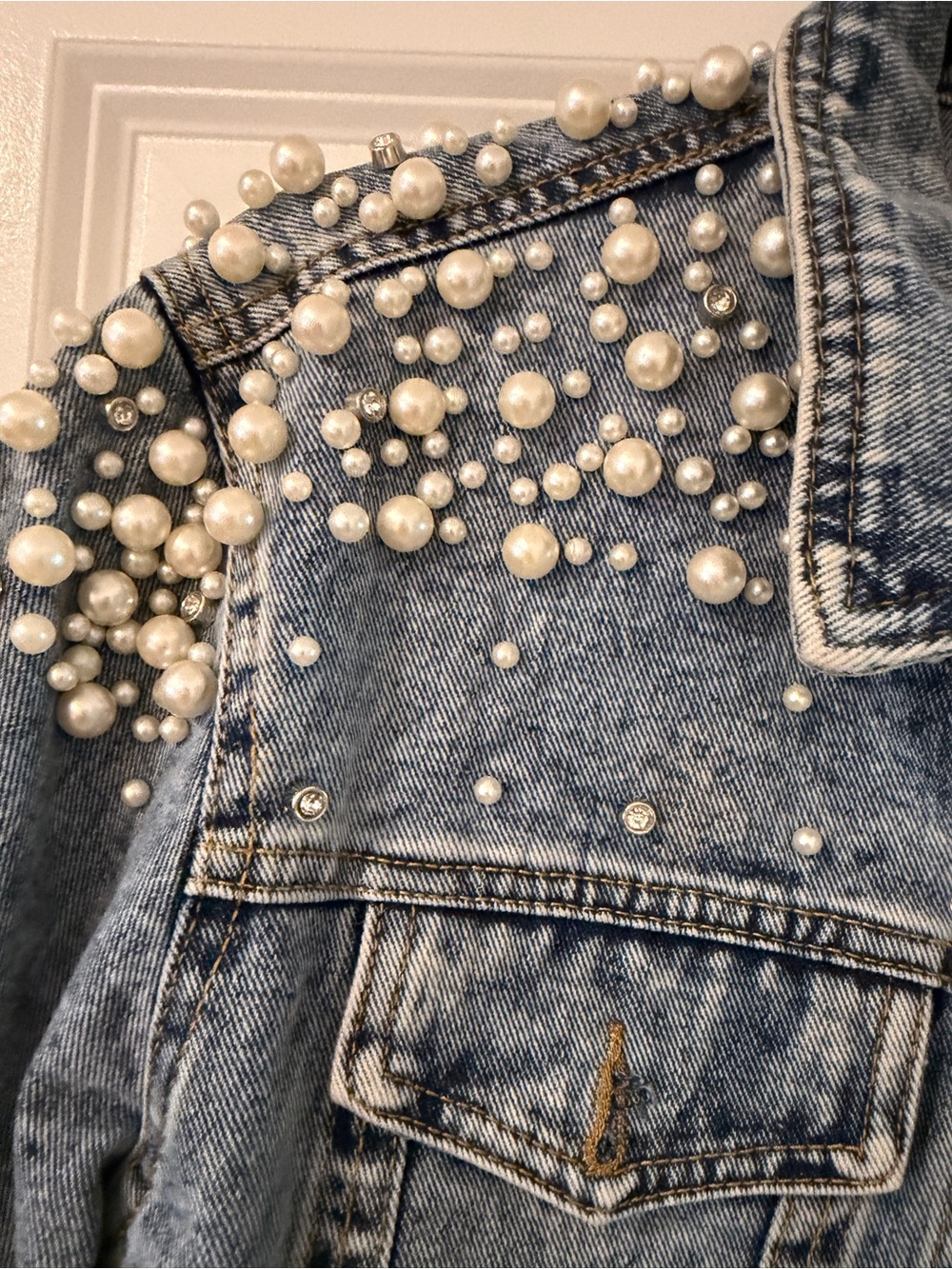 Source Unknown Blue Denim Jacket with Pearl Shoulder Embellishments - Picture 2 of 3